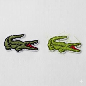 精巧に刺繍されたワニのロゴと、粗悪な刺繍のワニのロゴを並べて比較した写真。