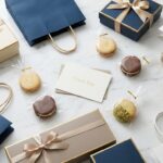 デパ地下で購入したような、上品な包装の退職祝い用お菓子ギフト。